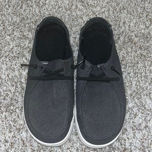 black flat form hey dudes